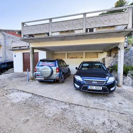 Tatil Evi Robinson Dionis