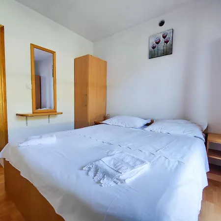 Robinson Dionis Tatil Evi *