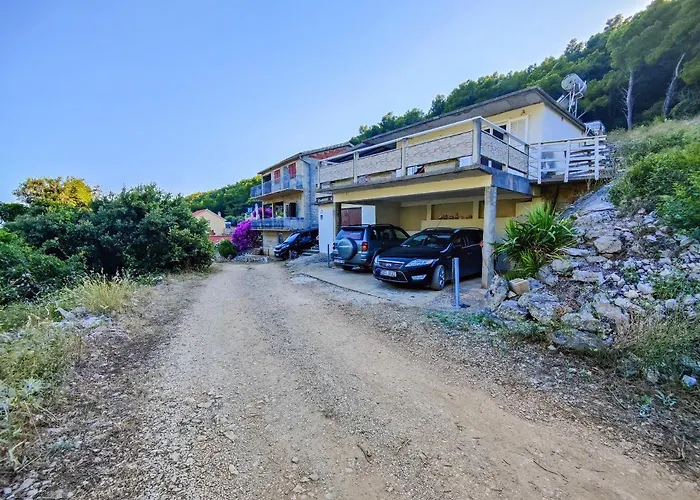 Tatil Evi Robinson Dionis *