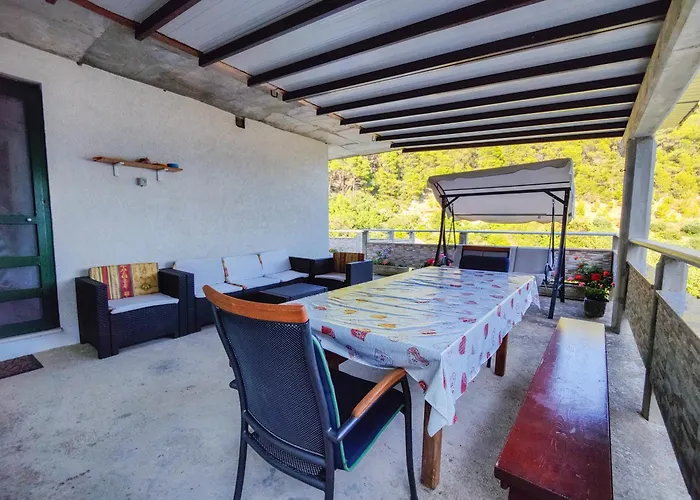 Robinson Dionis Tatil Evi