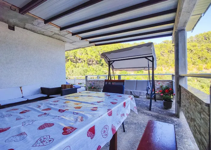Tatil Evi Robinson Dionis